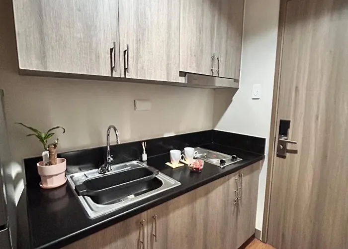Apartment Moa Staycation With Netflix & Pool Access At Casa Bella S Residences