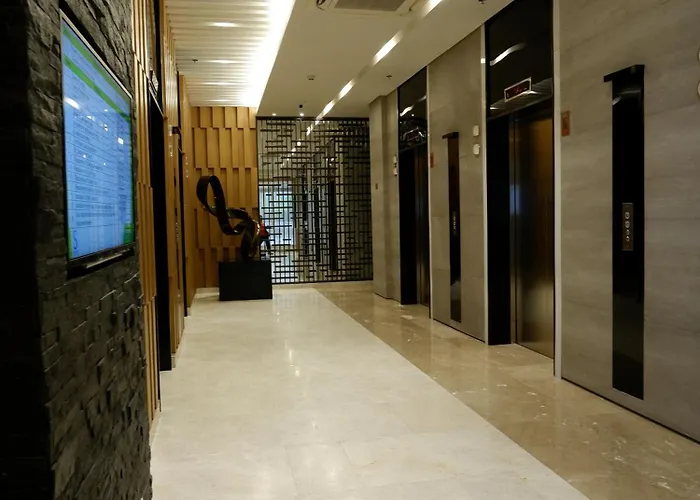 Moa Staycation With Netflix & Pool Access At Casa Bella S Residences