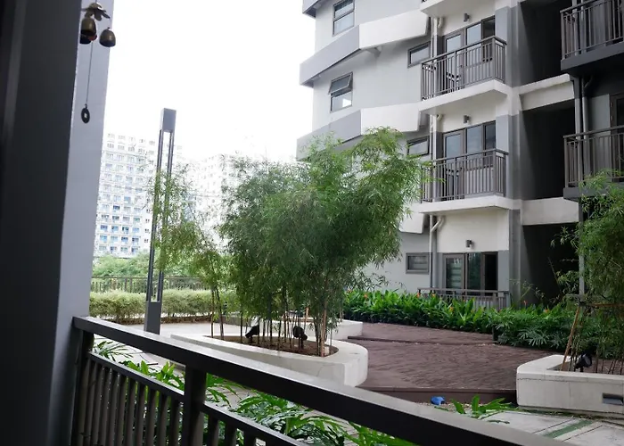 Moa Staycation With Netflix & Pool Access At Casa Bella S Residences *