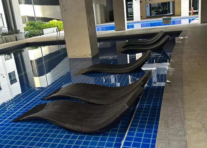 Moa Staycation With Netflix & Pool Access At Casa Bella S Residences Manila