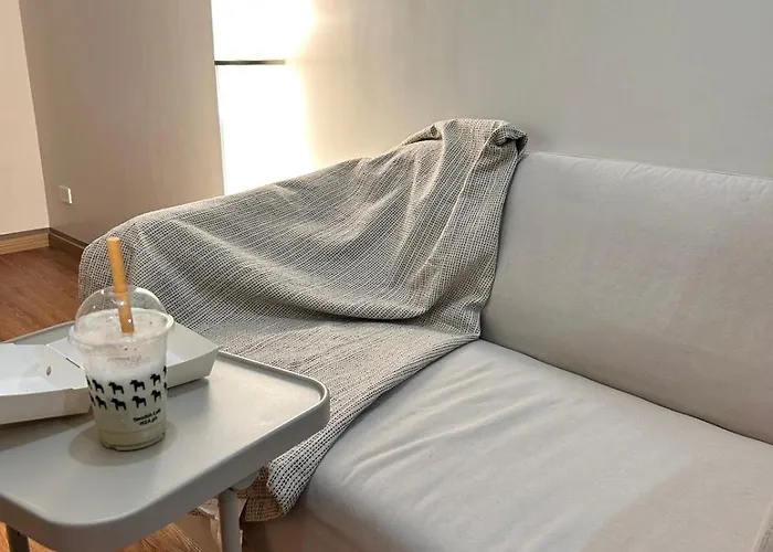 Apartment Moa Staycation With Netflix & Pool Access At Casa Bella S Residences