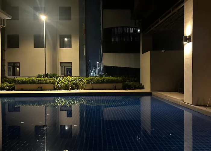 Moa Staycation With Netflix & Pool Access At Casa Bella S Residences Apartment