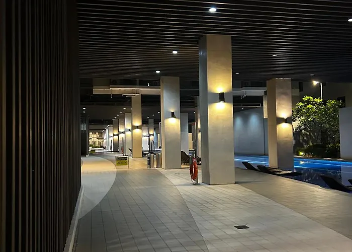 Moa Staycation With Netflix & Pool Access At Casa Bella S Residences Manila